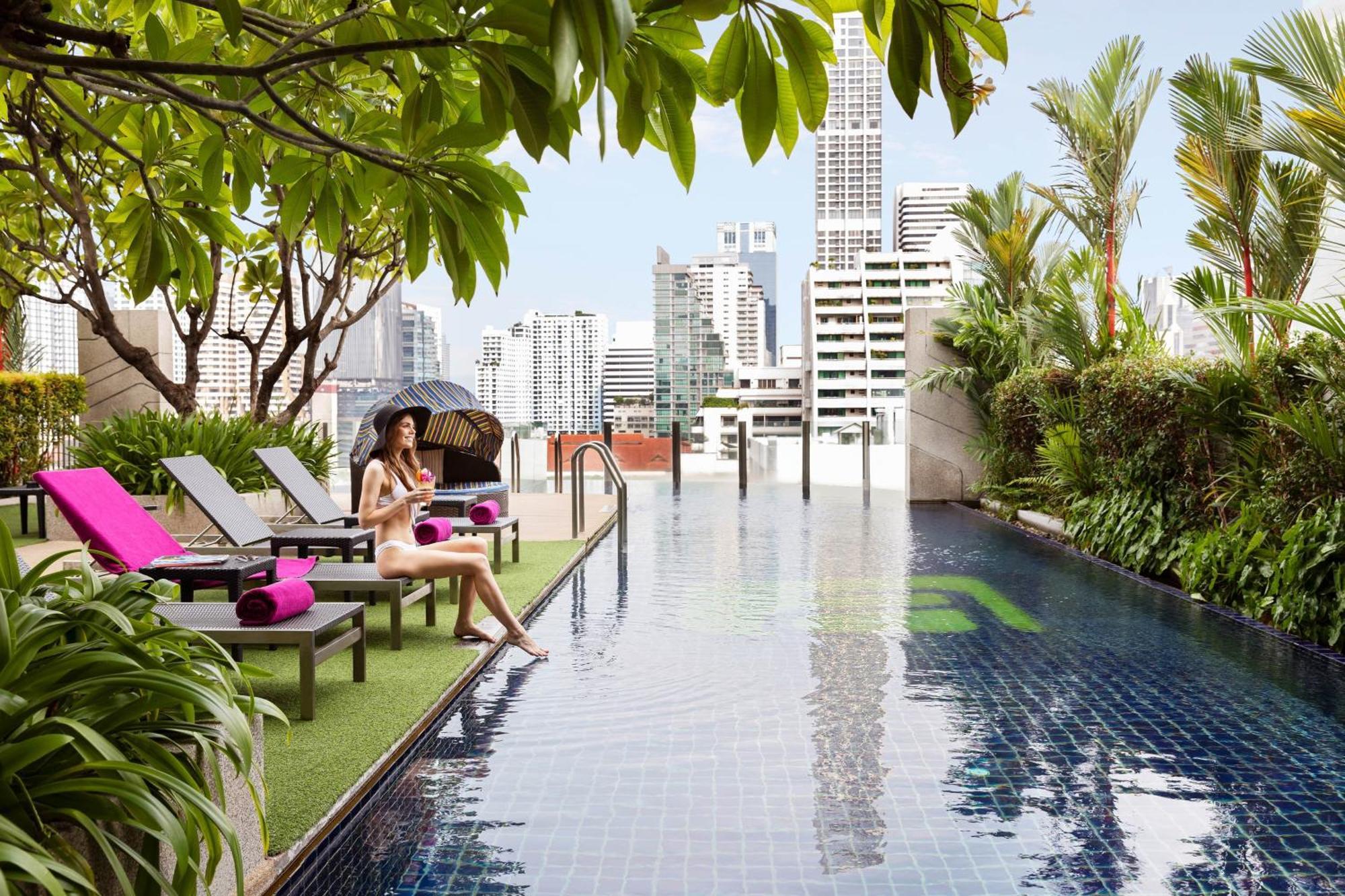 Aloft Bangkok - Sukhumvit 11 Hotel Екстериор снимка